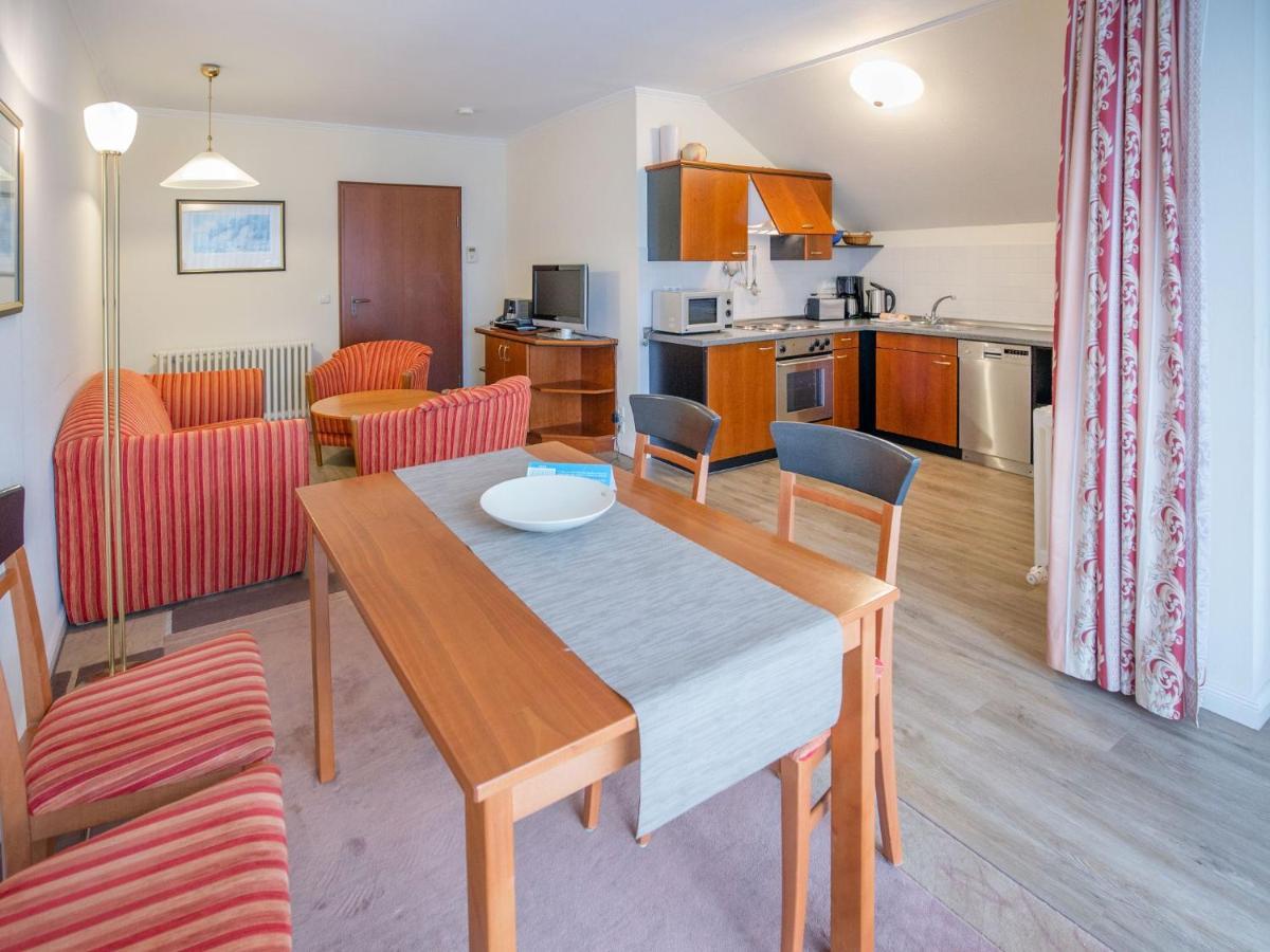 Komfort Mit 2 Schlafzimmern Und Balkon Im Dachgeschoss 218 *